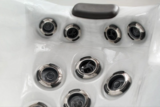 Xtreme-Therapy-Cove-Spa-Features